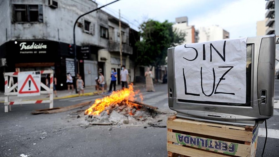 Más de 11 mil hogares siguen sin luz en ciudad de Buenos Aires y el conurbano bonaerense