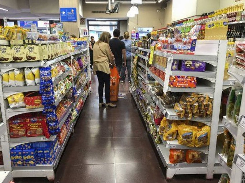  Un informe privado indica que el consumo masivo alcanzó en diciembre la mayor suba del año 