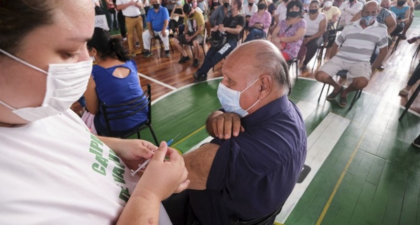 Argentina distribuyó más de 100 millones de vacunas contra el coronavirus