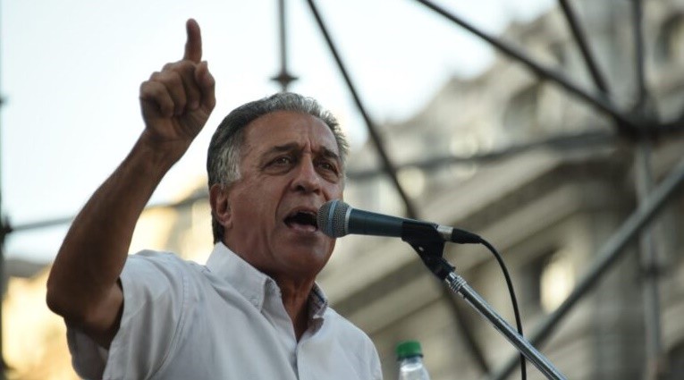 Pitrola: “No será prohibiendo la movilización popular que se derrotará a los golpistas bolsonaristas”