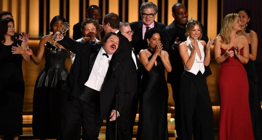 “Succession”, “El oso” y “Bronca” se alzaron como los grandes ganadores de los Emmy