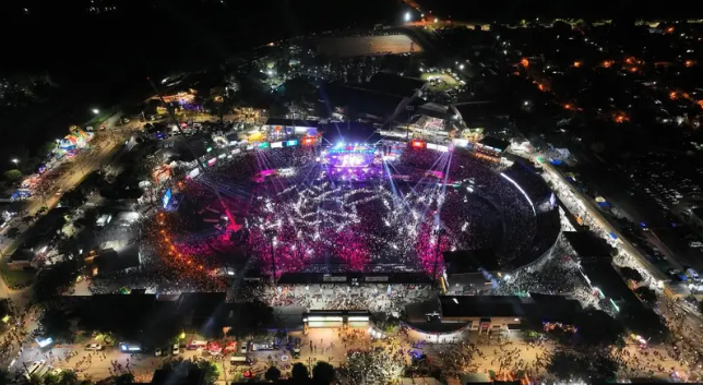 Jesús María tuvo un final arrollador y el pueblo lo despidió de pie