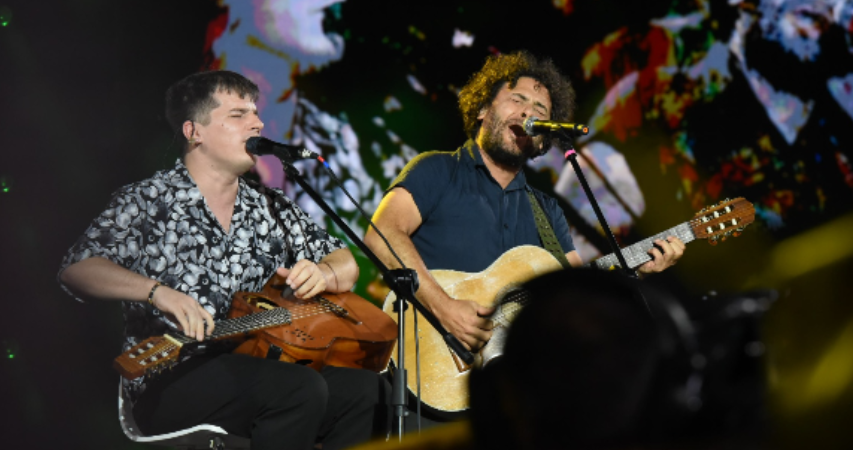 Cosquín vibró en su segunda luna: poesía, identidad, compromiso y un cruce generacional que emocionó a la plaza