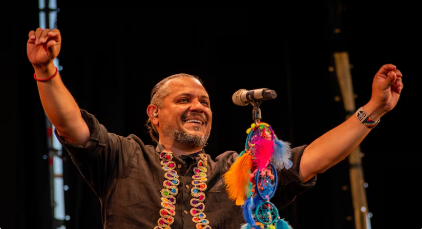 Cuarta luna de Cosquín: una noche de poesía, cultura y fiesta popular en la Próspero Molina