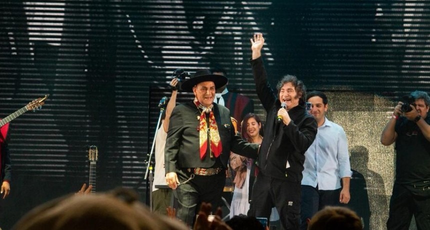 Jesús María vibró en su 60° aniversario: folklore, tradición y un Presidente que cantó junto al Chaqueño Palavecino