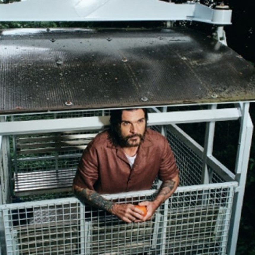 Juanes presenta “Hagamos que”, una canción donde el amor se vuelve eterno