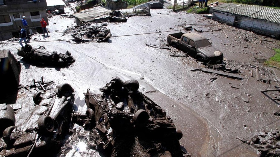 Un aluvión causó once muertos y 32 heridos en Quito