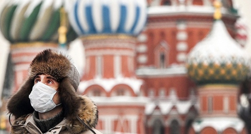 Rusia descartó nuevas restricciones anticovid pese a la explosión de contagios