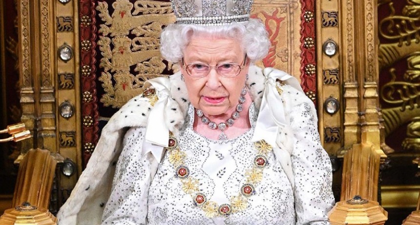 Isabel II, la Inquebrantable, celebra 70 años de reinado en el auge de su popularidad