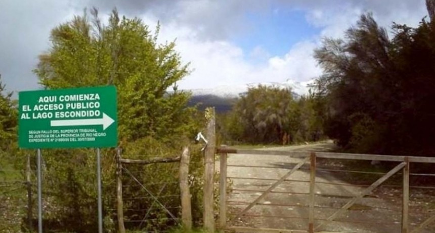 Realizan una movilización para reclamar por Lago Escondido