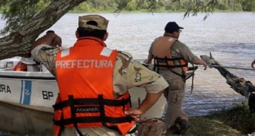 Se metieron al arroyo para refrescarse, desaparecieron y los encontraron muertos