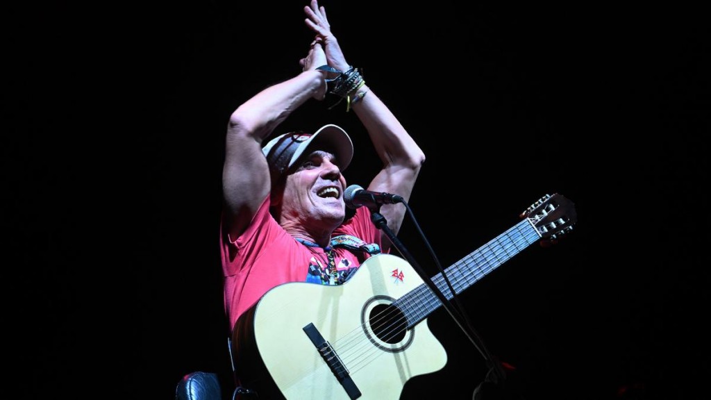 Manu Chao provocó una fiesta llena de música, compromiso social y esperanza en Rosario