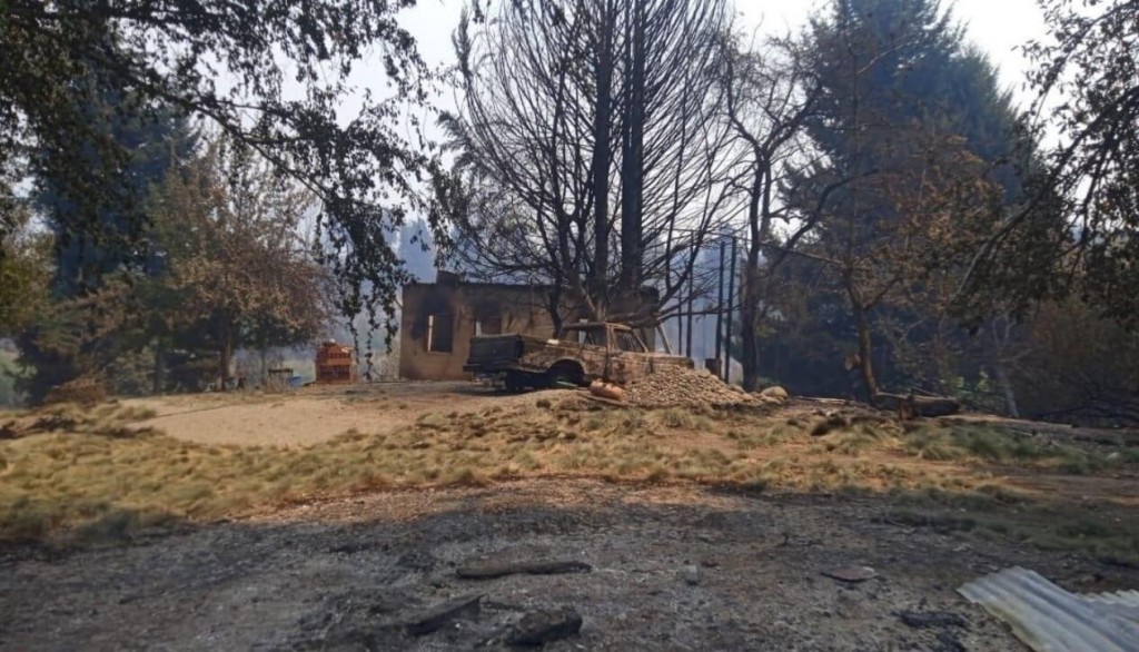 “Es tiempo de solidaridad”: suspenden la Expo Rural de Bariloche por los incendios en la Patagonia