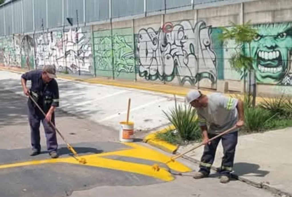 Previo al inicio de clases, el Municipio de Tigre realizó trabajos de mantenimiento vial en establecimientos escolares