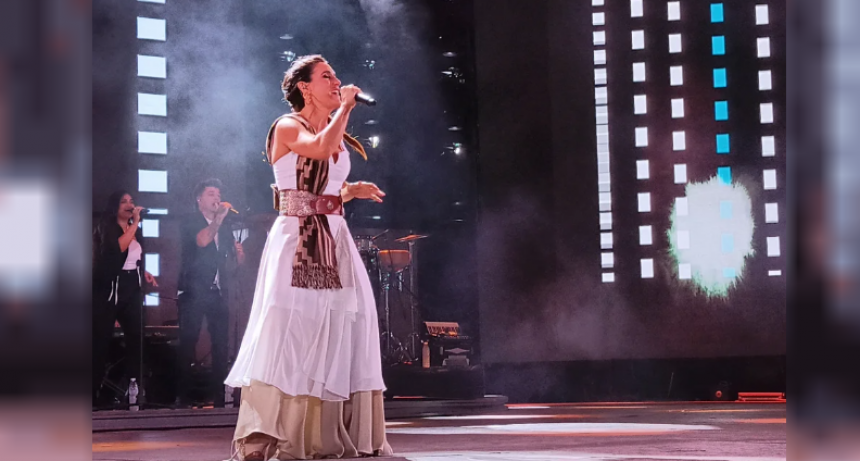 Soledad Pastorutti celebró sus 29 años de carrera en Cosquín 2025