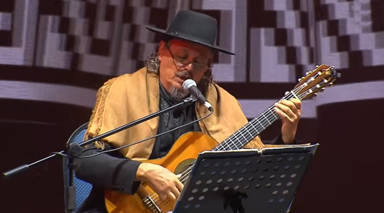 Adrián Maggi, el custodio del canto surero que hizo latir el corazón de Cosquín y reafirmó la fuerza de la tradición