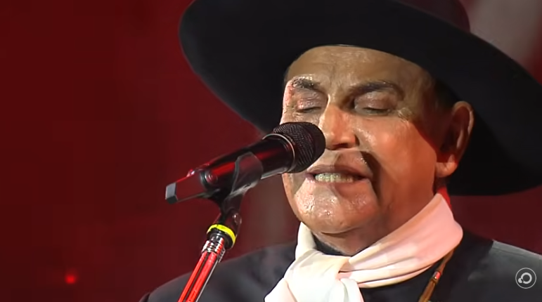 El Chaqueño Palavecino emocionó al país con un fuerte mensaje patriótico y un pedido clave para la educación