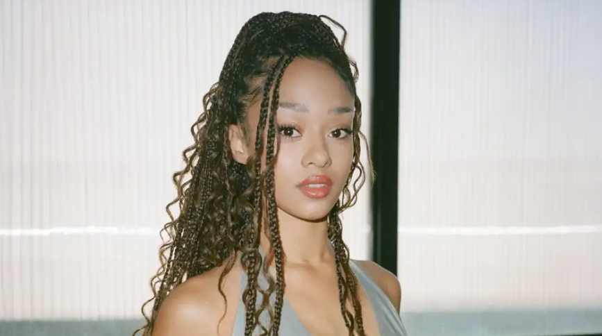 Manon de KATSEYE desmintió a su agencia HYBE y aseguró que su salud está bien: ¿Qué pasó?