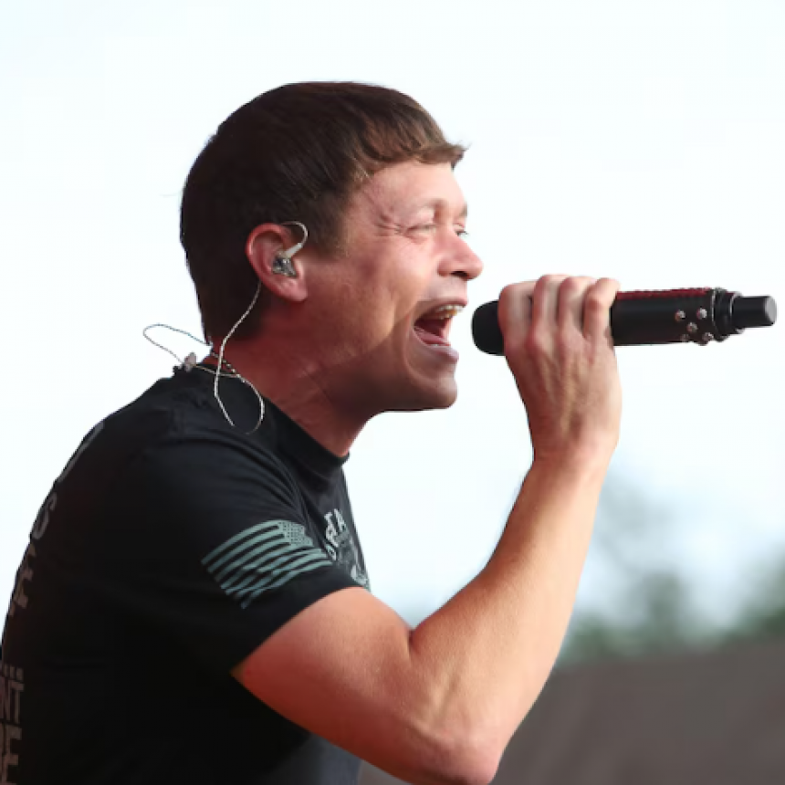 Dolor en el rock internacional: falleció Brad Arnold, fundador de 3 Doors Down