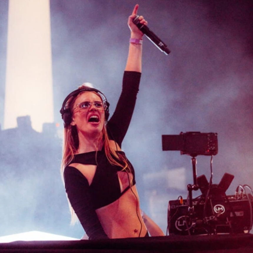 Cele Arrabal hizo historia con un show masivo en el Obelisco y convirtió la ciudad en una pista gigante