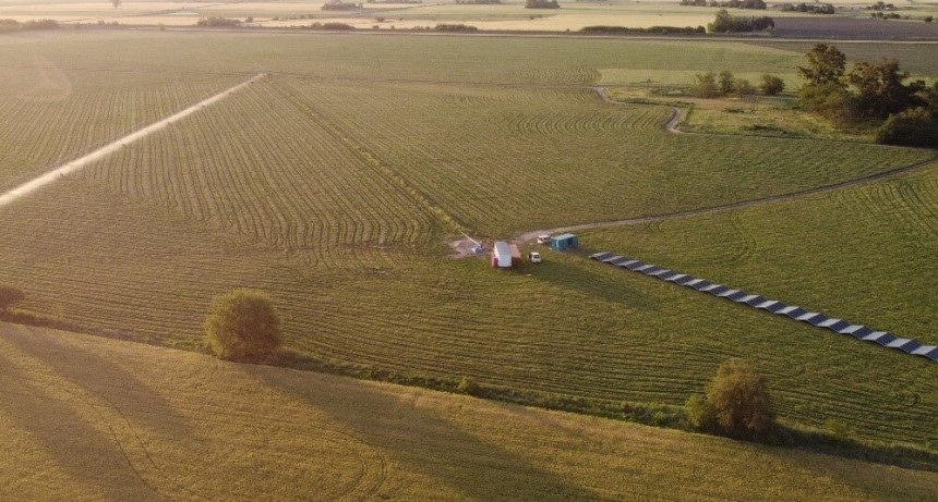 Se presentó el primer sistema de riego solar inteligente
