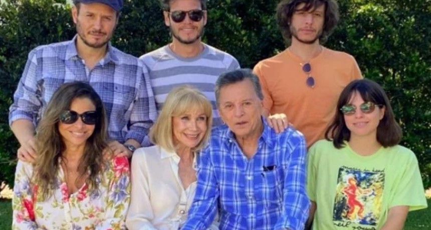 Palito Ortega cumplió 83 y lo celebró con un asado en su casa