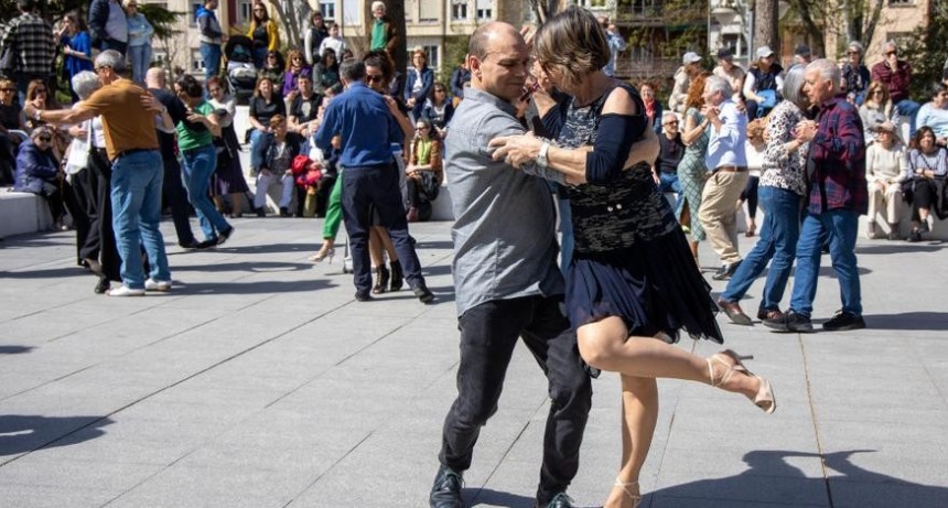 Asociaciones españolas de tango piden abrir la cultura de esta danza a los jóvenes