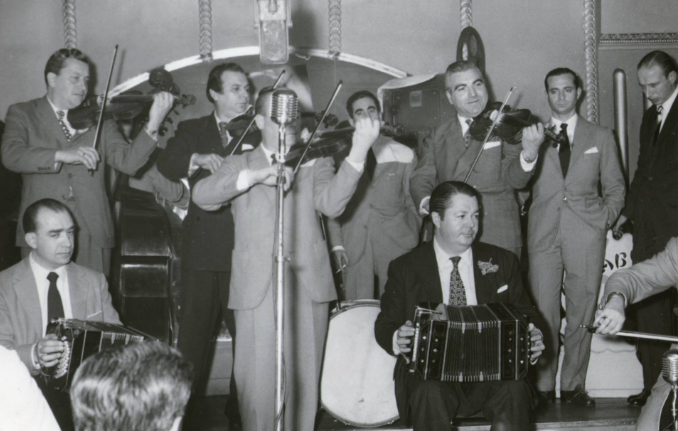 El Salón Marabú, emblema del tango y la porteñidad, cumple 90 años