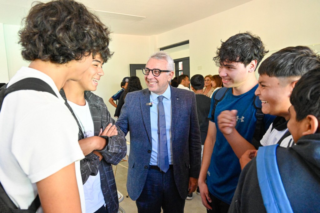 Julio Zamora: “Estamos orgullosos de realizar estas obras que permiten seguir aumentando la matricula y oferta educativa en nuestra ciudad”