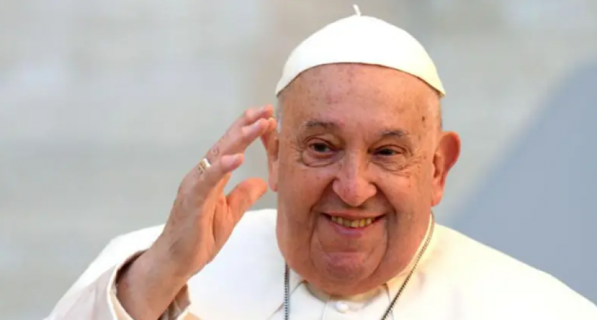 Crecen las especulaciones y enfrentamientos en el Vaticano sobre su posible sucesión