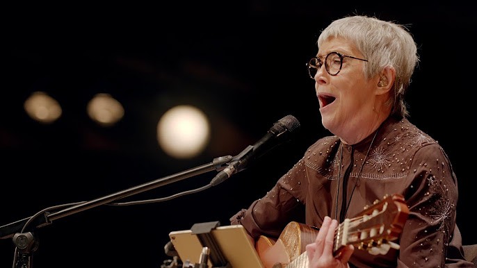 Teresa Parodi vuelve a los escenarios porte&ntilde;os con un show &iacute;ntimo y lleno de folklore