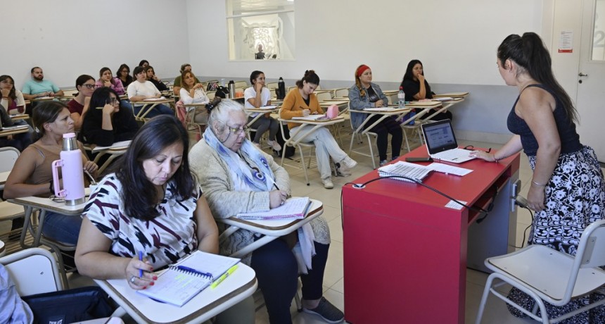 En el CUT, el Municipio de Tigre dio comienzo a las Capacitaciones Docente con Puntaje 2024