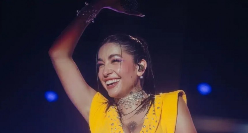 María Becerra cambió completamente su look con un corte 