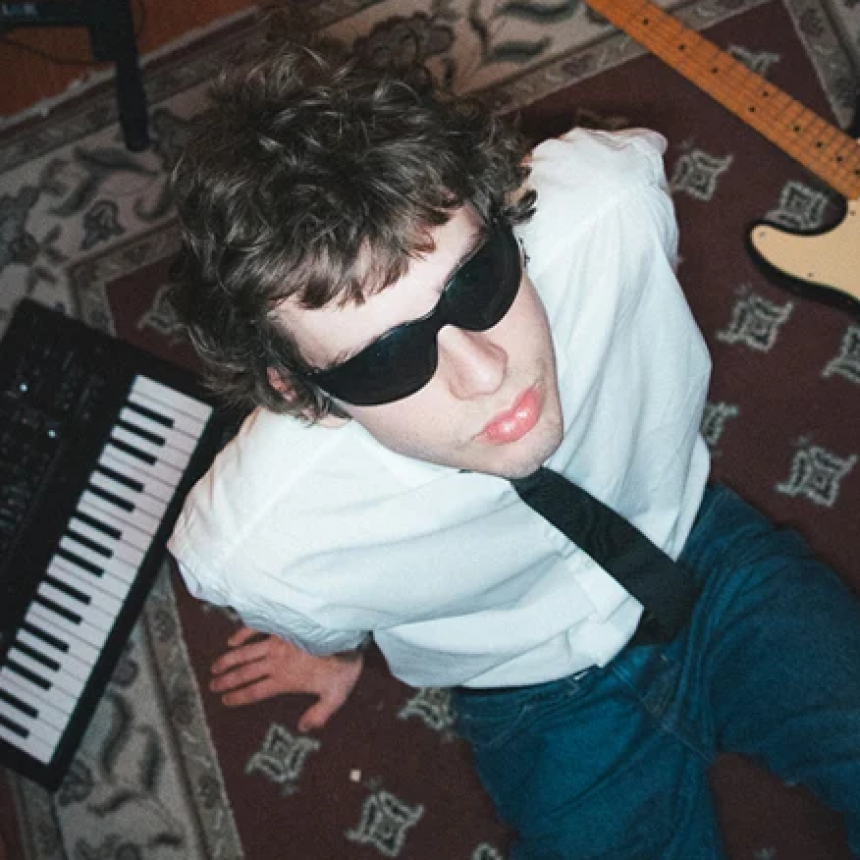 Jero Jones lanza el single “¡Cambio, Cambio!”