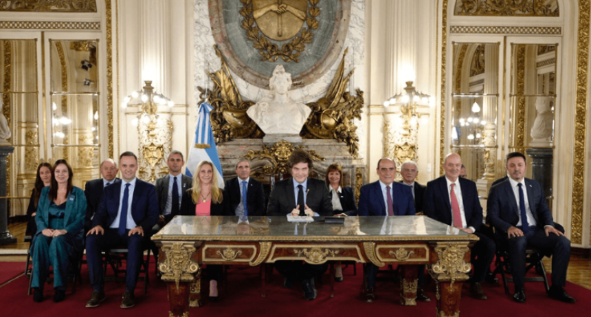 “Eliminamos el cepo cambiario para siempre”: la cadena nacional de Milei, con una alusión a la soja