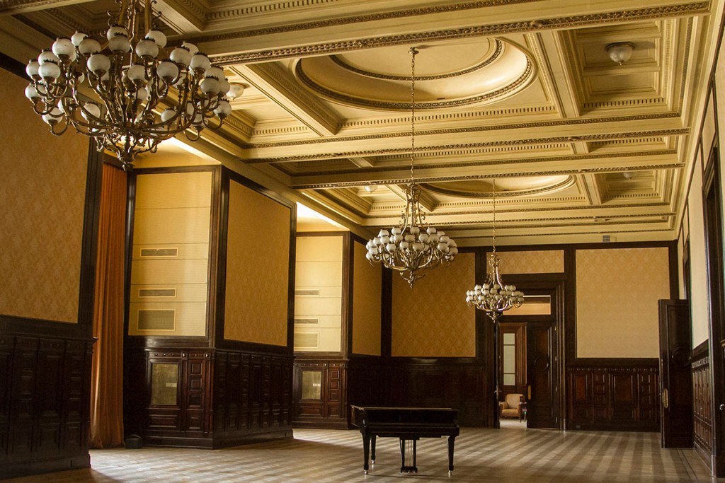 &Oacute;pera al atardecer, con solistas del Coro Polif&oacute;nico Nacional