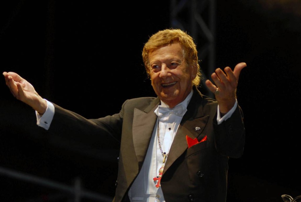 Video in&eacute;dito del encuentro entre Charly Garc&iacute;a y Mariano Mores en un tango inolvidable