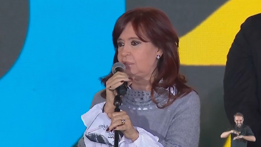 Cristina Fernández apuntó contra Clarín por promover 