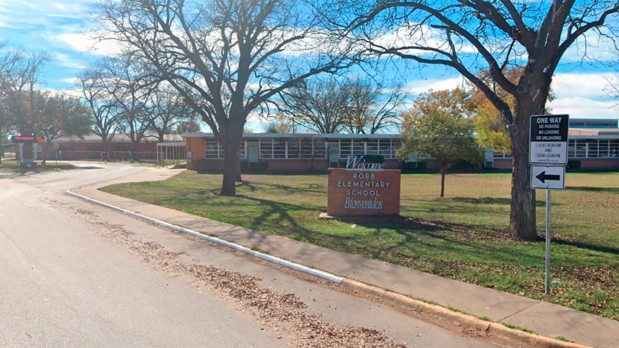 Dos niños muertos y una docena de heridos tras un tiroteo en una escuela de Texas