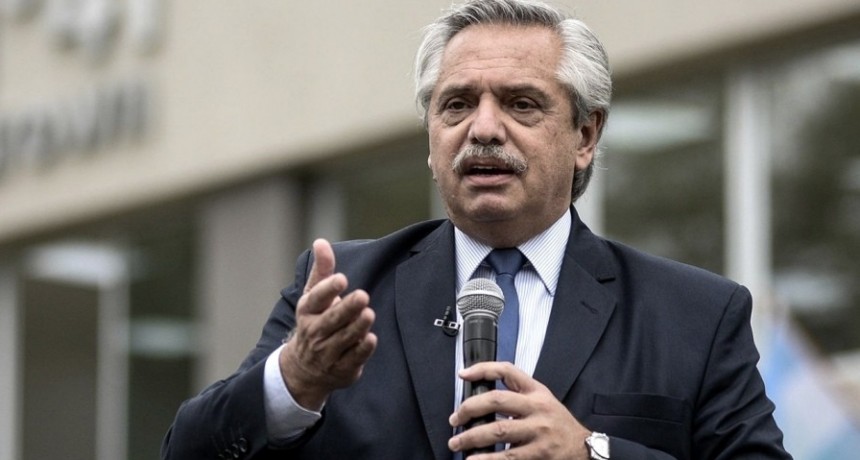 Alberto Fernández destacó que el empleo privado 