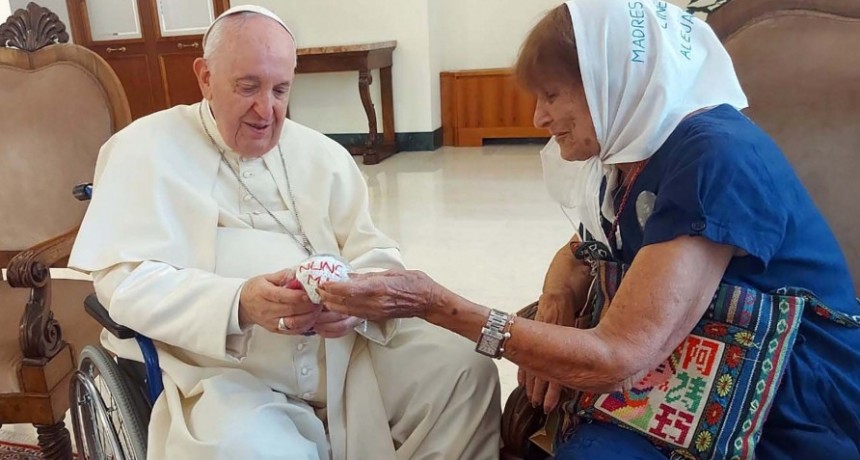 El Papa Francisco recibió a 