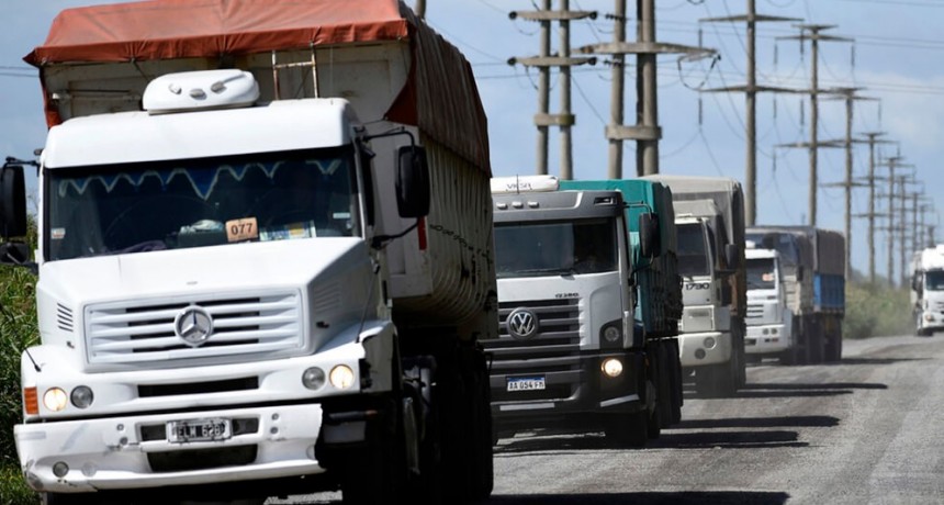 “Inexplicable e inoportuno”: los transportistas de cargas cuestionaron el paro general
