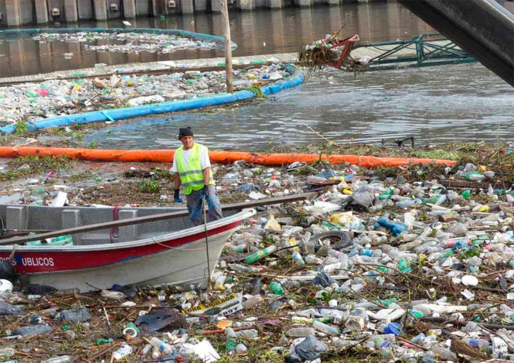 Pista de Nacional de Remo: el Municipio de Tigre solicitó la reposición de las mangas de contención flotantes