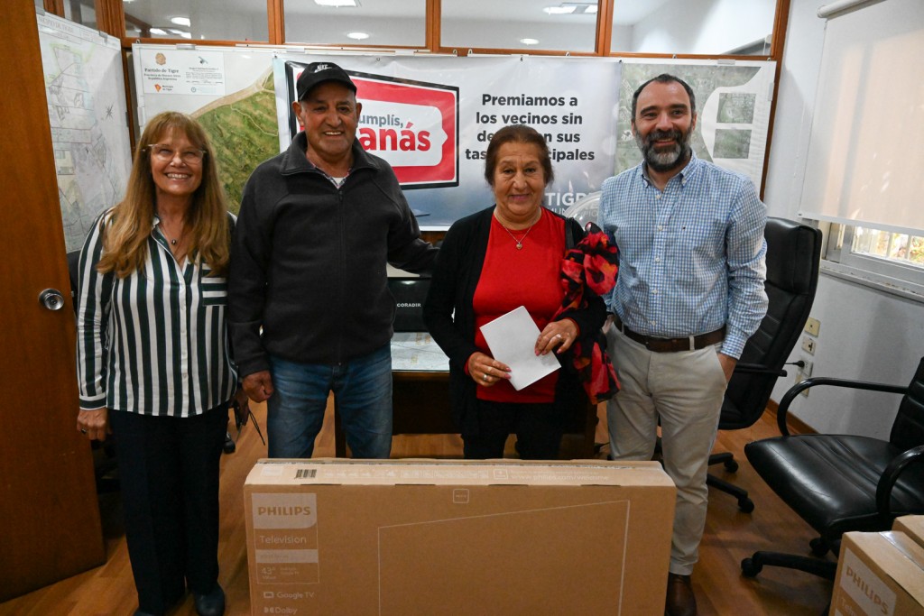 El programa “Si Cumplís, Ganás” premió a nuevos vecinos por pagar en tiempo y forma sus tasas municipales