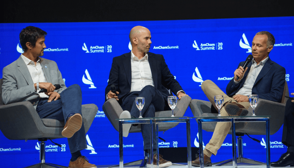 La rebaja de retenciones se coló en un evento empresario: “Equivalen a 5 veces la industria de tractores”
