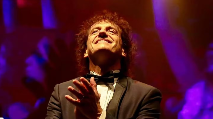 Murió Ángel Mahler, un ícono de los musicales en Argentina y compositor del emblemático “Drácula, el musical”