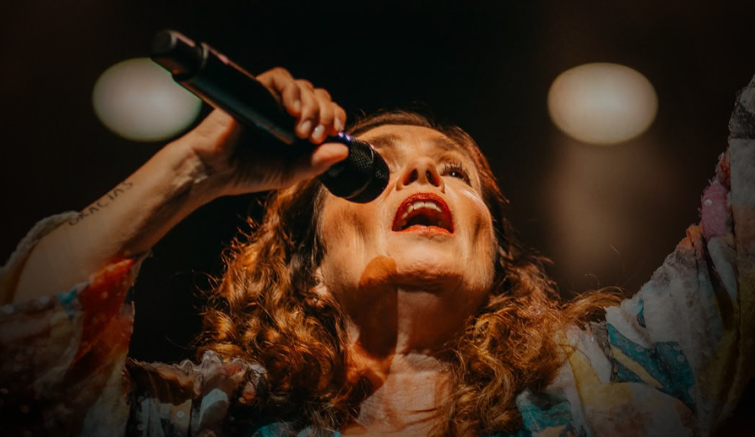 Sandra Mihanovich suma funci&oacute;n en el Torquato Tasso con &ldquo;Sandra Ac&uacute;stica&rdquo;
