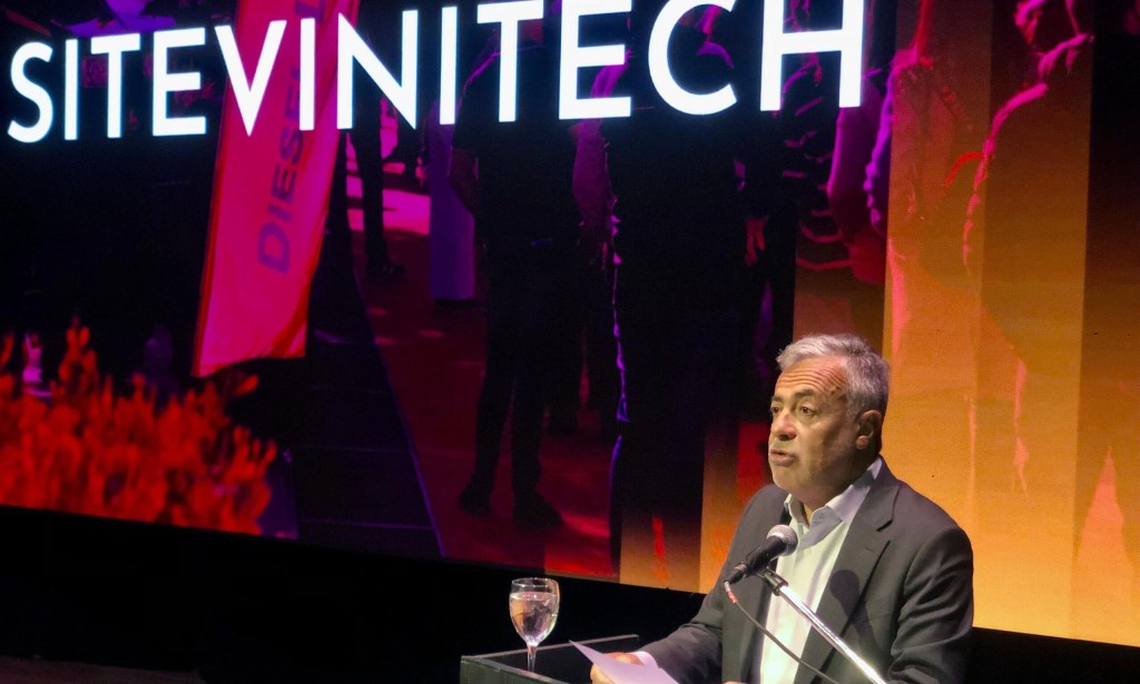 Cornejo pidi&oacute; innovar para enfrentar la crisis del vino en Sitevinitech 2026
