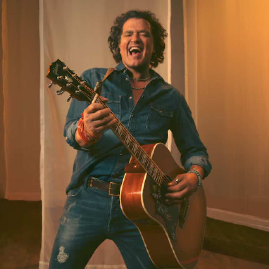 Carlos Vives present&oacute; &ldquo;El &Uacute;ltimo Disco Vol. 1&rdquo; con un emotivo regreso a sus ra&iacute;ces