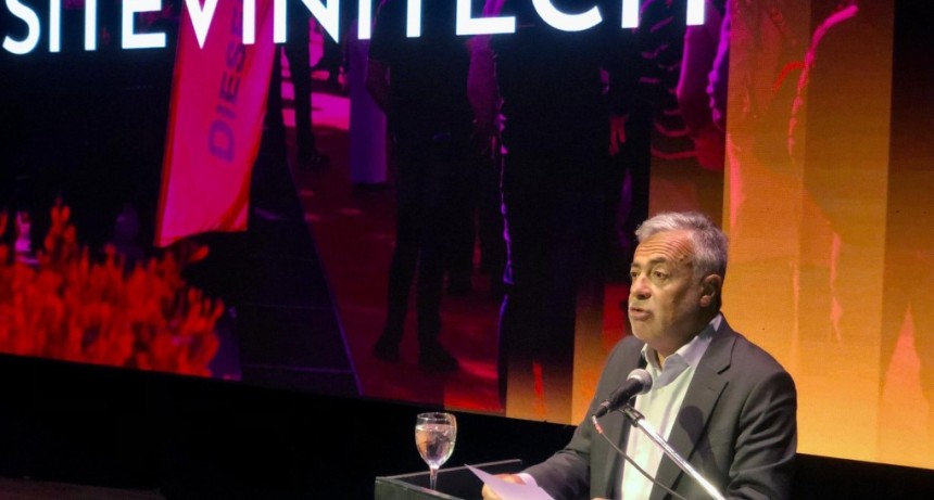 Cornejo pidi&oacute; innovar para enfrentar la crisis del vino en Sitevinitech 2026